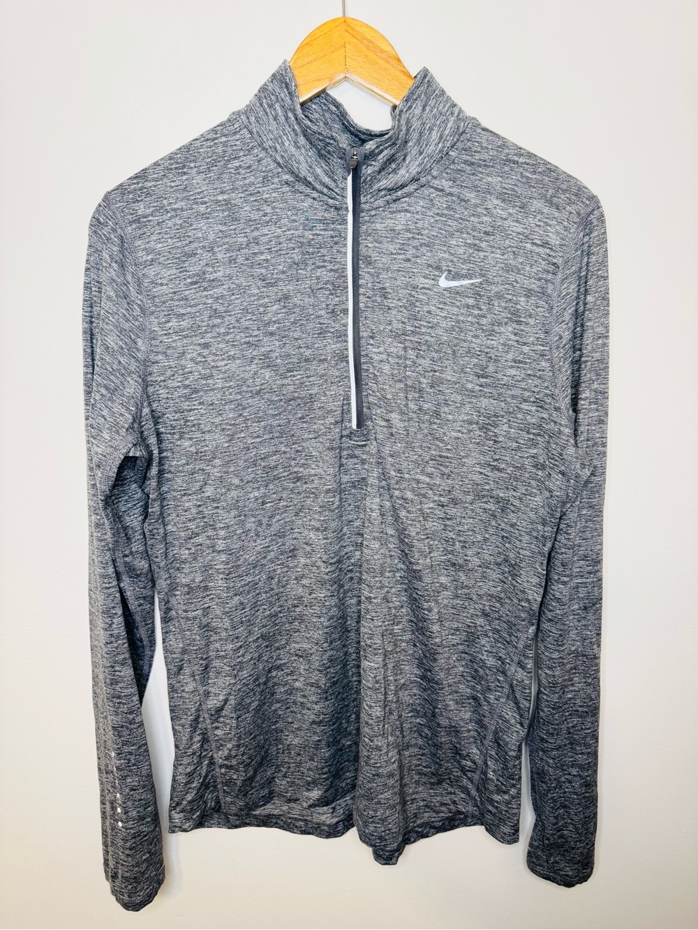 Nike Women’s Dry-Fit Heather Gray Quarter Zip Athletic Top